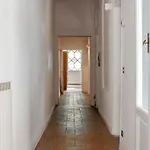 Romana 4 Bedrooms With Garden