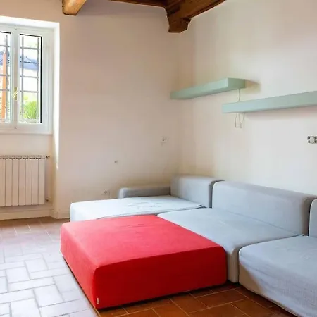 Апартаменты Romana 4 Bedrooms With Garden Флоренция
